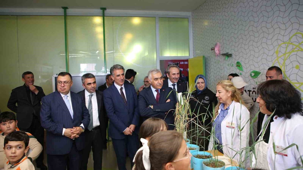 BİLİM ERZURUM, TARIMIN GELECEĞİNE YÖN VERECEK DEV BİR BULUŞMAYA EV SAHİPLİĞİ YAPTI. TÜBİTAK 4007...