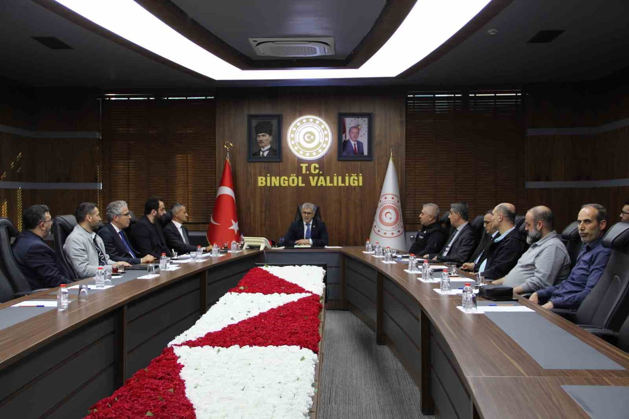 BİNGÖL’DE DEPREM MASTER PLANI DEĞERLENDİRMESİ YAPILDI