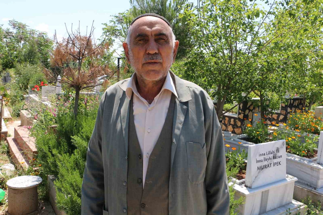 BİR DİĞER VATANDAŞ HÜSEYİN AKBUDAK İSE, ÇOK ÜZÜCÜ BİR DURUM OLDUĞUNU İFADE ETTİ.