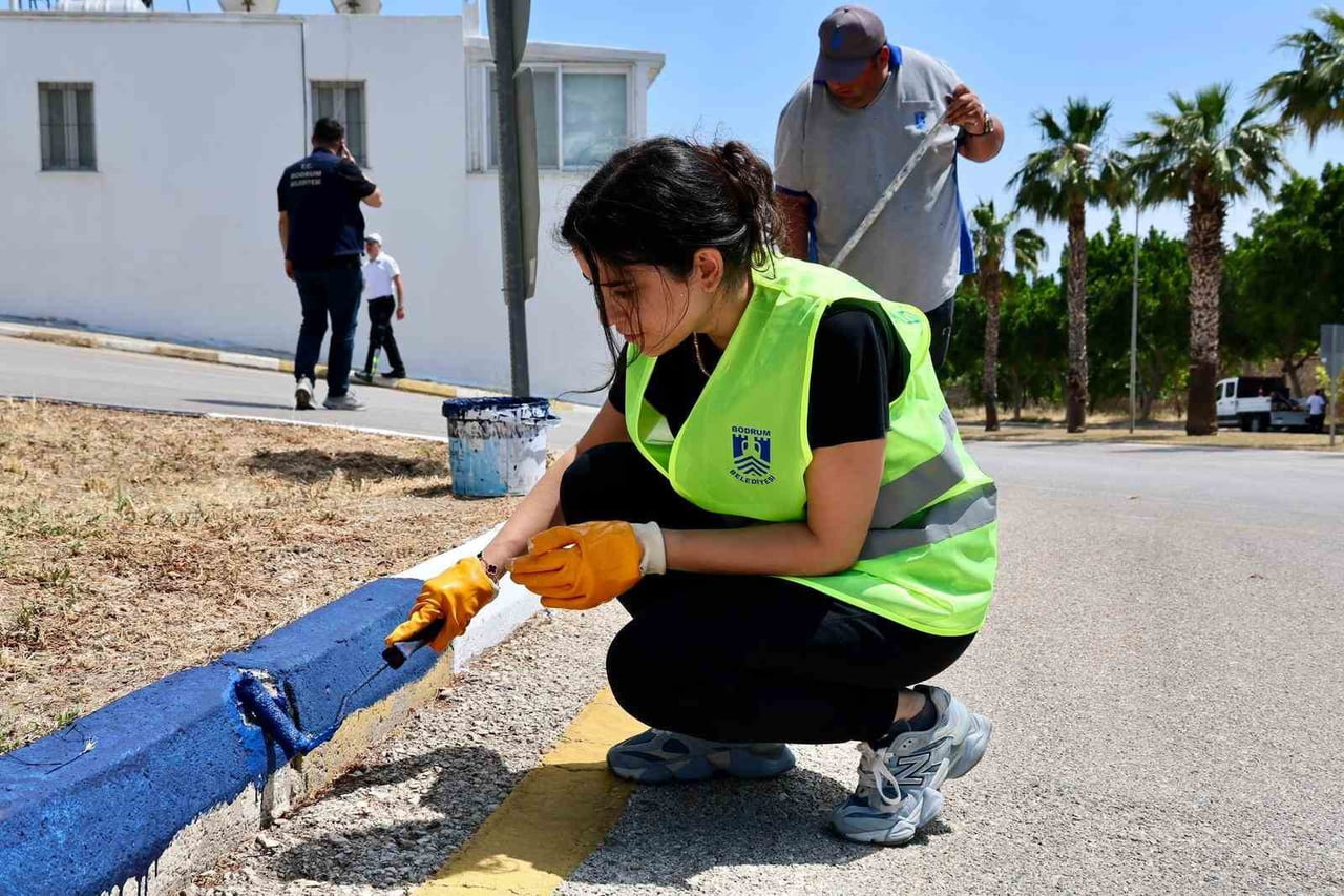 BODRUM BELEDİYESİ TARAFINDAN MAVİ BEYAZ SEFERBERLİĞİN 3. ETABI KONACIK, ÇIRKAN VE CUMHURİYET...