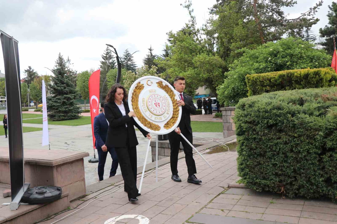 BOLU’DA 19 MAYIS ATATÜRK’Ü ANMA, GENÇLİK VE SPOR BAYRAMI İLE GENÇLİK HAFTASI KUTLAMALARI...