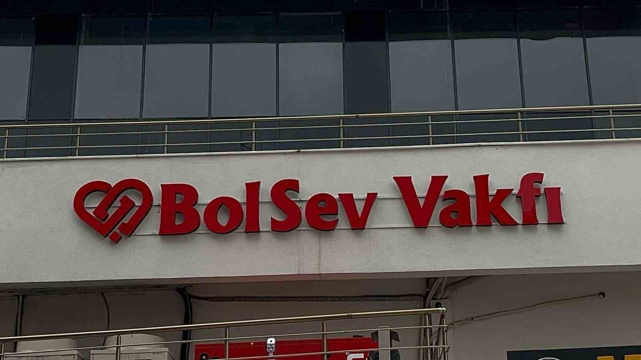 BOLU’DA, VATANDAŞLARIN KURBAN BAĞIŞLARININ KESİLMEYEREK VAKFA AKTARILDIĞI İDDİASIYLA BAŞLATILAN VE...