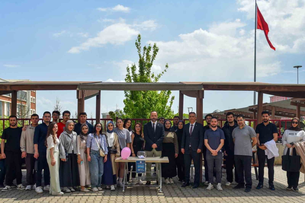 BŞEÜ’DE ‘ENGELSİZ FARKINDALIK STANDI’ KURULDU