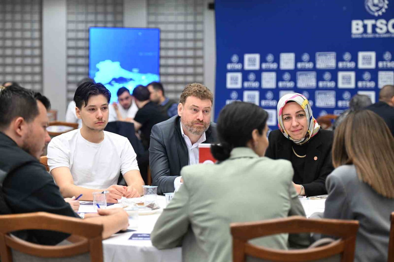 BTSO 70. MESLEK KOMİTESİ (E-TİCARET) ÖNCÜLÜĞÜNDE "BURSA DİJİTAL PAZARYERİ B2B NETWORKİNG 2026"...
