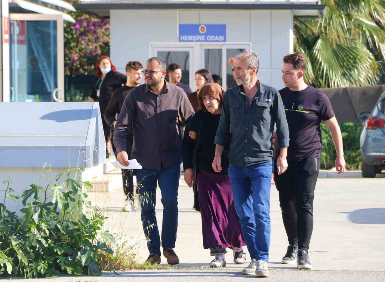 BURDUR'DA CİNAYETE KURBAN GİDEN 30 YAŞINDAKİ KÜBRA YAPICI'NIN VÜCUT BÜTÜNLÜĞÜ BOZULAN CENAZESİ...