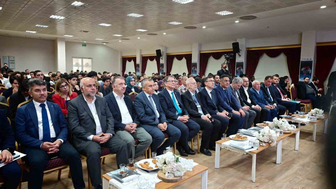 BURSA'DA 2016 YILINDA EĞİTİM HAYATINA BAŞLAYAN ULUSLARARASI MURAD HÜDAVENDİGÂR ANADOLU İMAM HATİP...