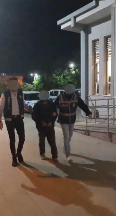 BURSA'DA KESİNLEŞMİŞ HAPİS CEZASI OLAN 4 ŞAHIS YAKALANDI.