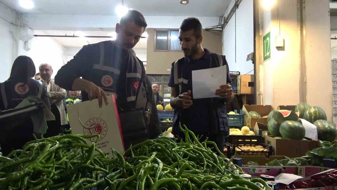 BURSA'DA YAKLAŞAN KURBAN BAYRAMI ÖNCESİ MARKETTEN HALE, OTOBÜS TERMİNALİNDEN FIRINLARA KADAR...