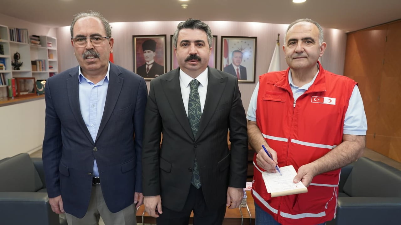 BURSA'DA YILDIRIM BELEDİYE BAŞKANI OKTAY YILMAZ, YAKLAŞAN KURBAN BAYRAMI DOLAYISIYLA KURBAN...