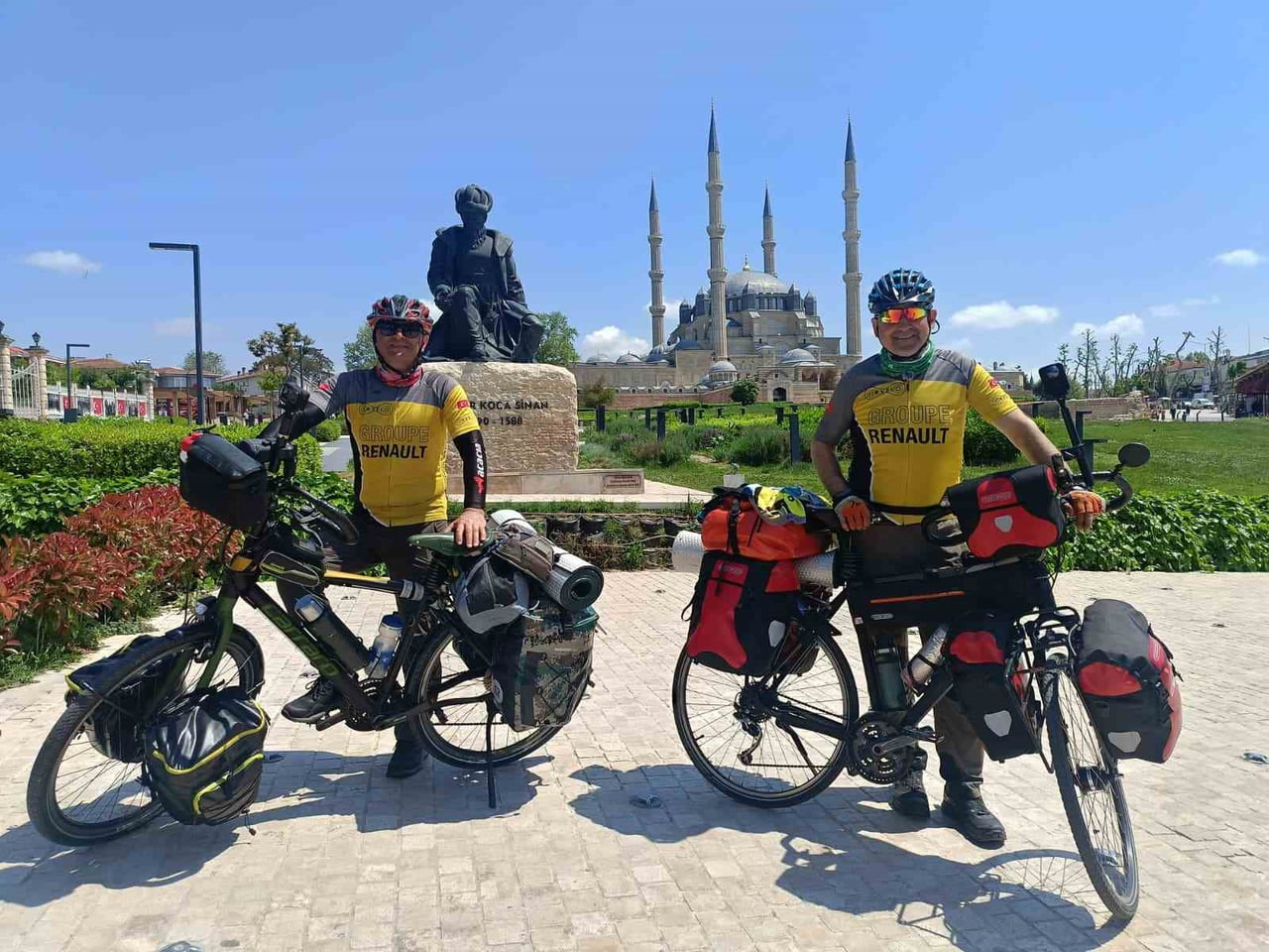 BURSA'DAN YOLA ÇIKAN EMEKLİ BİSİKLET TUTKUNLARI MUSTAFA ARDIÇ VE FATİH YAVUZ, TRAKYA TURU...