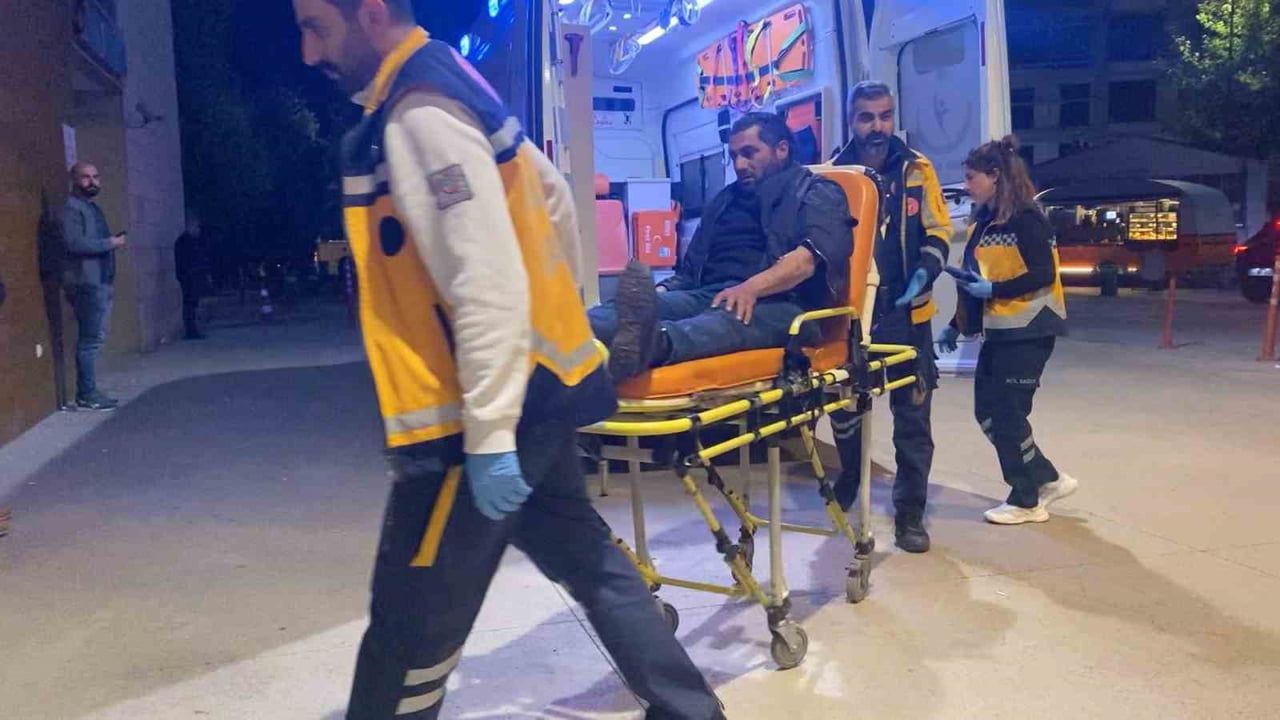 BURSA'NIN İNEGÖL İLÇESİNDE MEYDANA GELEN KAZADA MOTOSİKLET İLE ÇARPIŞAN BİSİKLETİN SÜRÜCÜSÜ...