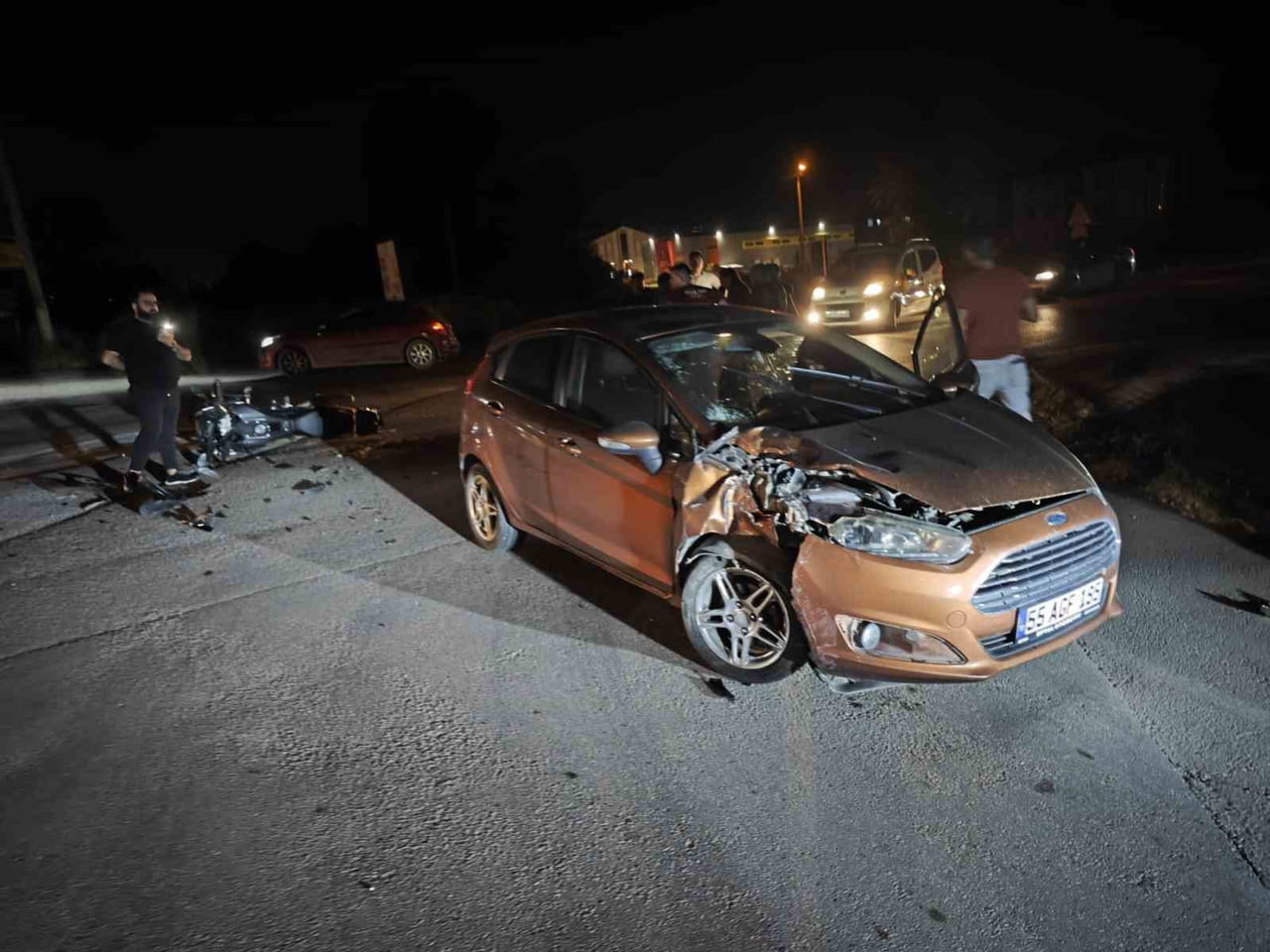 BURSA'NIN İNEGÖL İLÇESİNDE OTOMOBİL İLE ÇARPIŞAN MOTOSİKLETİN SÜRÜCÜSÜ AĞIR YARALANDI. KAZA ANI...
