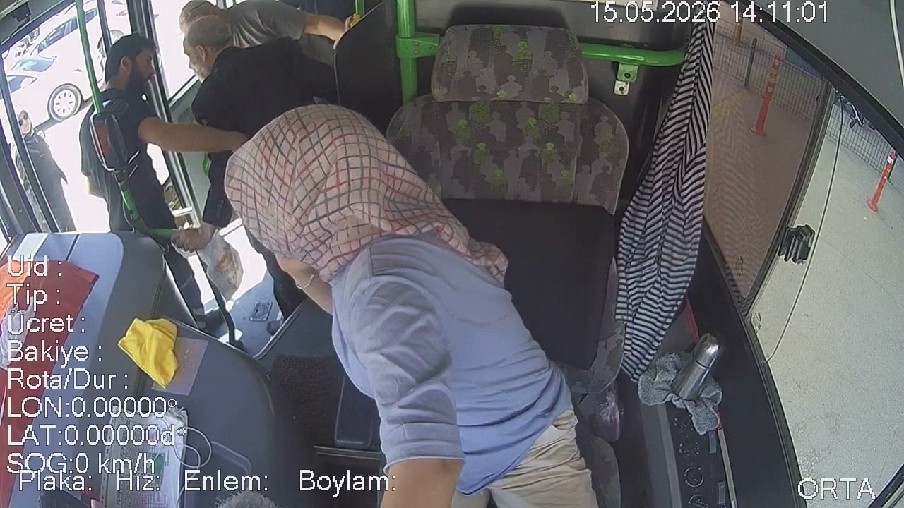 BURSA'NIN İNEGÖL İLÇESİNDE SEYİR HALİNDEKİ HALK OTOBÜSÜNDE FENALAŞAN YAŞLI YOLCU, KADIN ŞOFÖRÜN...