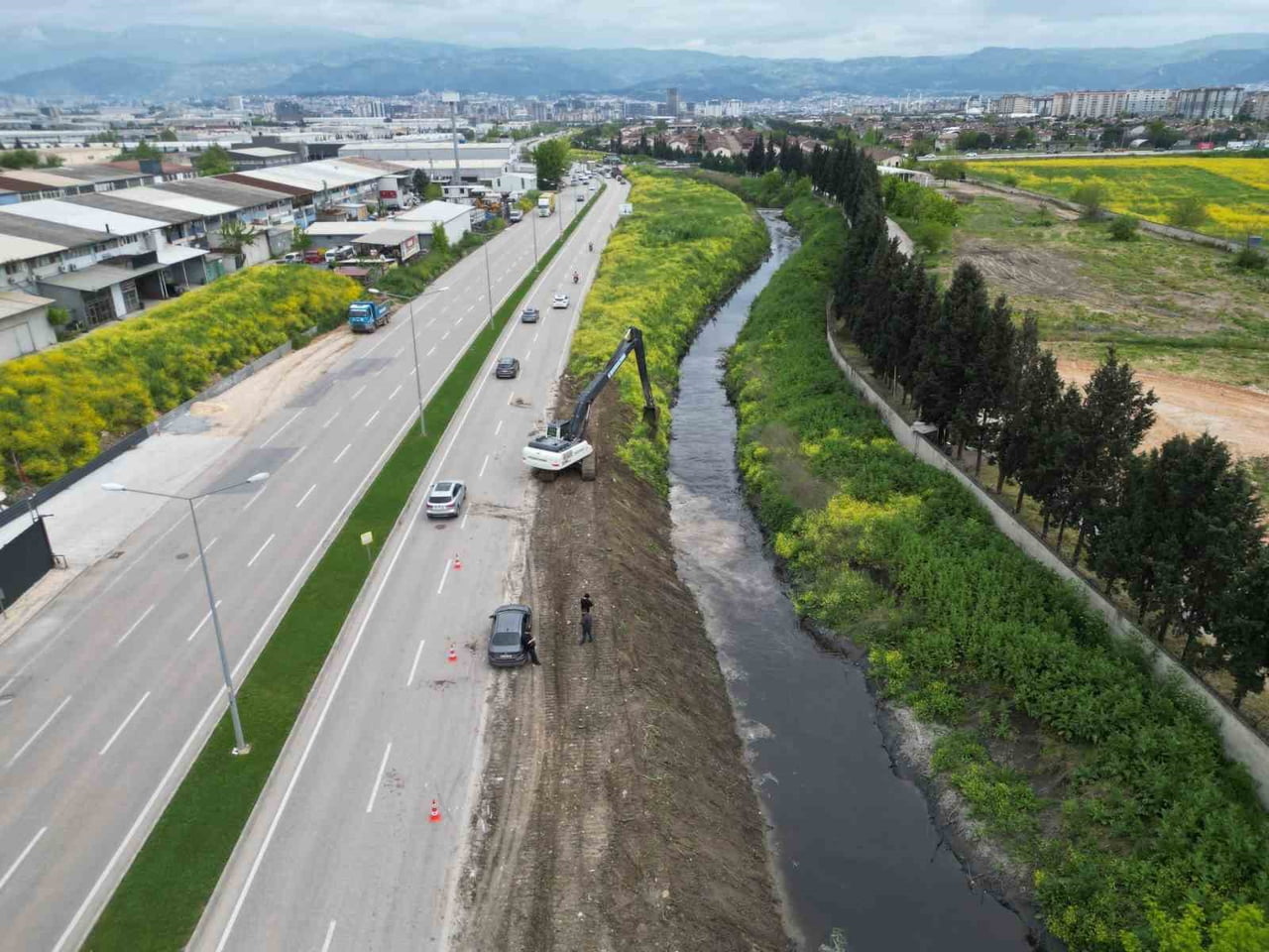 BURSA BÜYÜKŞEHİR BELEDİYESİ BUSKİ GENEL MÜDÜRLÜĞÜ, KENT GENELİNDE SÜRDÜRDÜĞÜ DERE ISLAH VE...