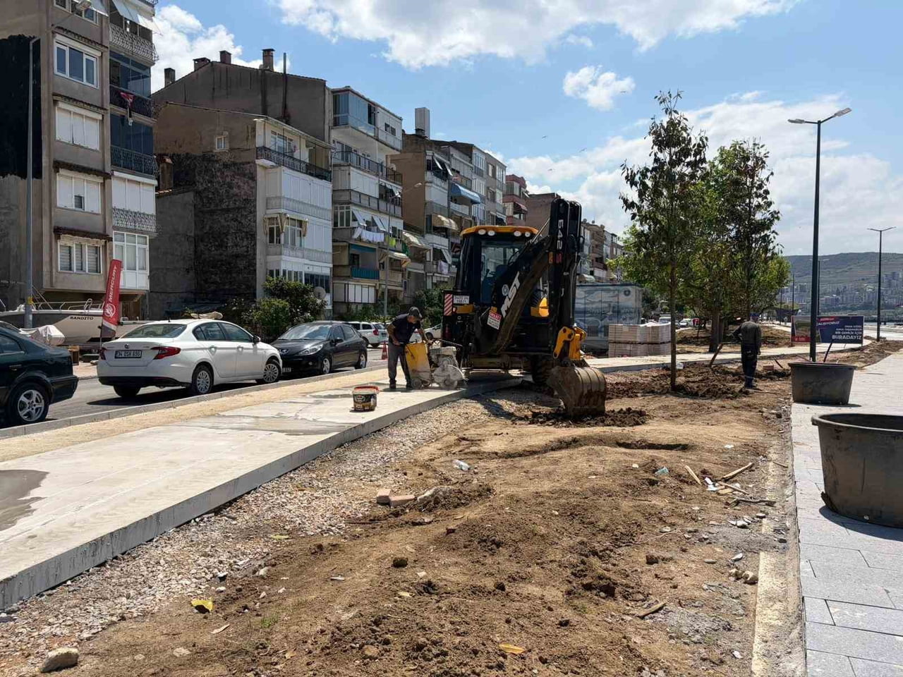 BURSA BÜYÜKŞEHİR BELEDİYESİ, GEMLİK SAHİLİNDE HEM AFET RİSKİNİ AZALTACAK HEM DE SOSYAL YAŞAMI...