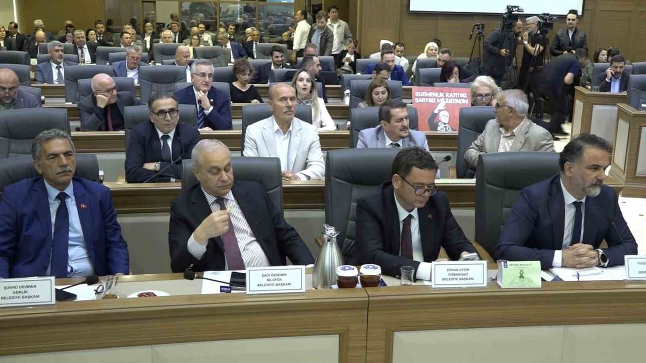 BURSA BÜYÜKŞEHİR BELEDİYESİ SU KANALİZASYON İDARESİ GENEL KURULU'NDA SU FİYATLARINDA YÜZDE 28 İLE...