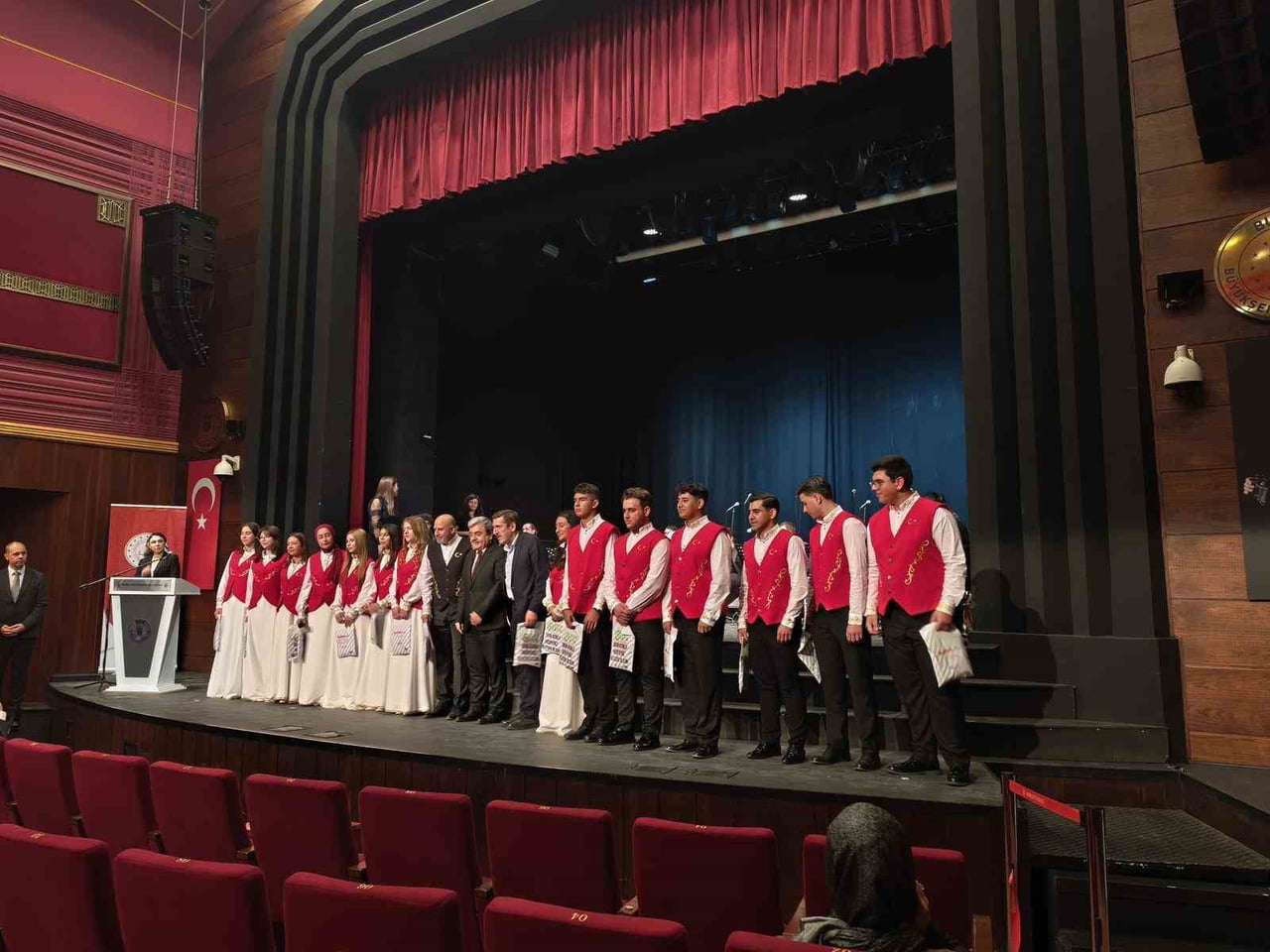 BURSA’DA DÜZENLENEN "15 TEMMUZ DEMOKRASİ VE MİLLİ BİRLİK GÜNÜ KAHRAMANLIK TÜRKÜ VE EZGİLERİ KORO...