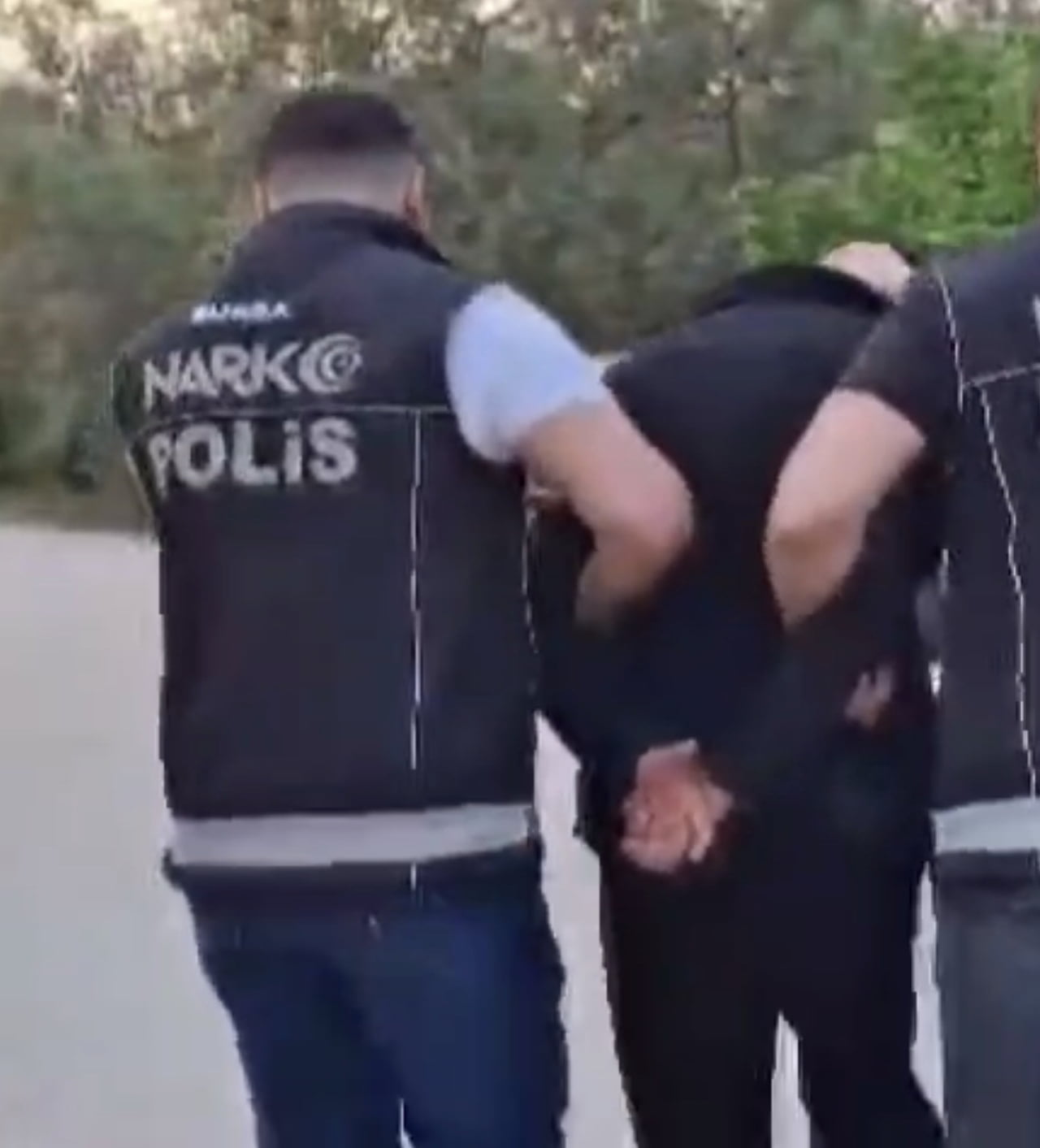 BURSA’DA UYUŞTURUCU OPERASYONU : 11 ŞÜPHELİ TUTUKLANDI