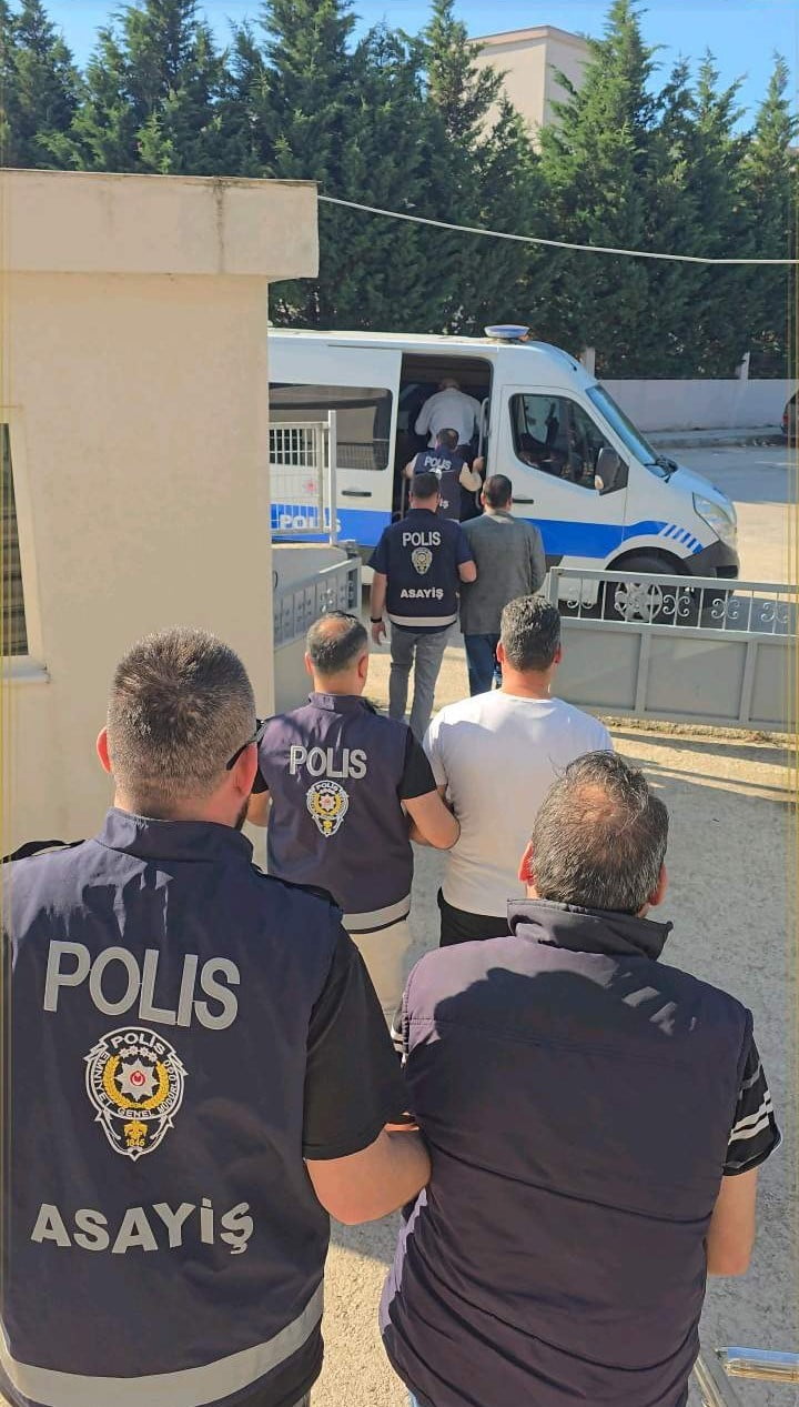 BURSA İL EMNİYET MÜDÜRLÜĞÜ KARACABEY İLÇE EMNİYET MÜDÜRLÜĞÜ EKİPLERİNCE ARANMASI BULUNAN ŞAHISLARA...
