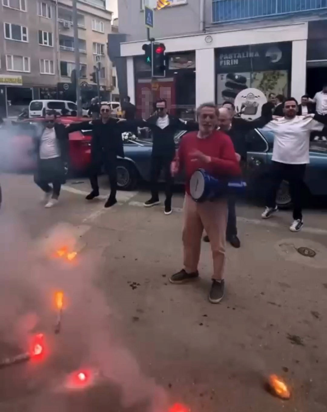 BURSA’NIN İNEGÖL İLÇESİNDE DÜZENLENEN BİR DÜĞÜNDE DEFALARCA HAVAYA ATEŞ AÇILMASI KORKU VE PANİĞE...