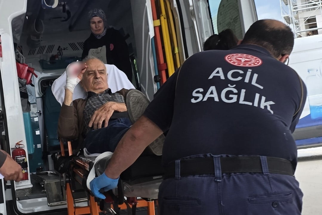BURSA’NIN İNEGÖL İLÇESİNDE MEYDANA GELEN İŞ KAZASINDA, ELİNİ BIÇKI MAKİNESİNE KAPTIRAN MOBİLYA...