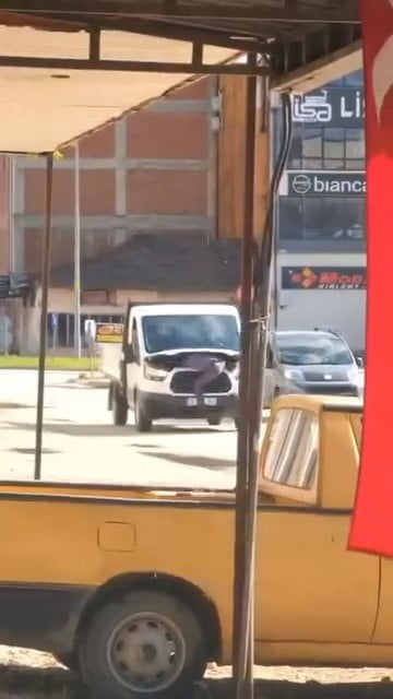 BURSA’NIN İNEGÖL İLÇESİNDE YAŞANAN İLGİNÇ OLAY GÖRENLERİ ŞAŞKINA ÇEVİRDİ. ARIZAYI TESPİT ETMEK...