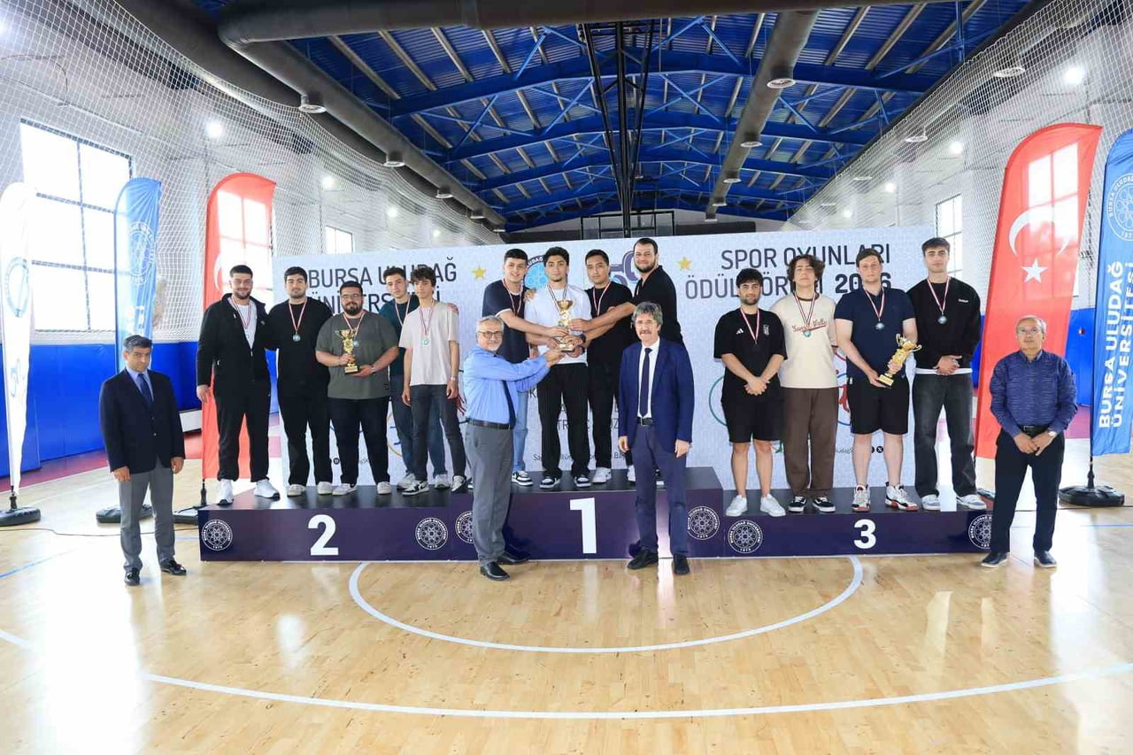 BURSA ULUDAĞ ÜNİVERSİTESİ (BUÜ) TARAFINDAN HAYATA GEÇİRİLEN "2026 SPOR OYUNLARI", DÜZENLENEN...