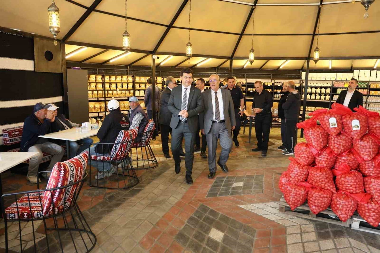 ÇAMELİ’DE VATANDAŞLARA YENİ BİR SOSYAL YAŞAM ALANI SUNACAK OLAN YÖRÜK ÇADIRI, DÜZENLENEN TÖRENLE...