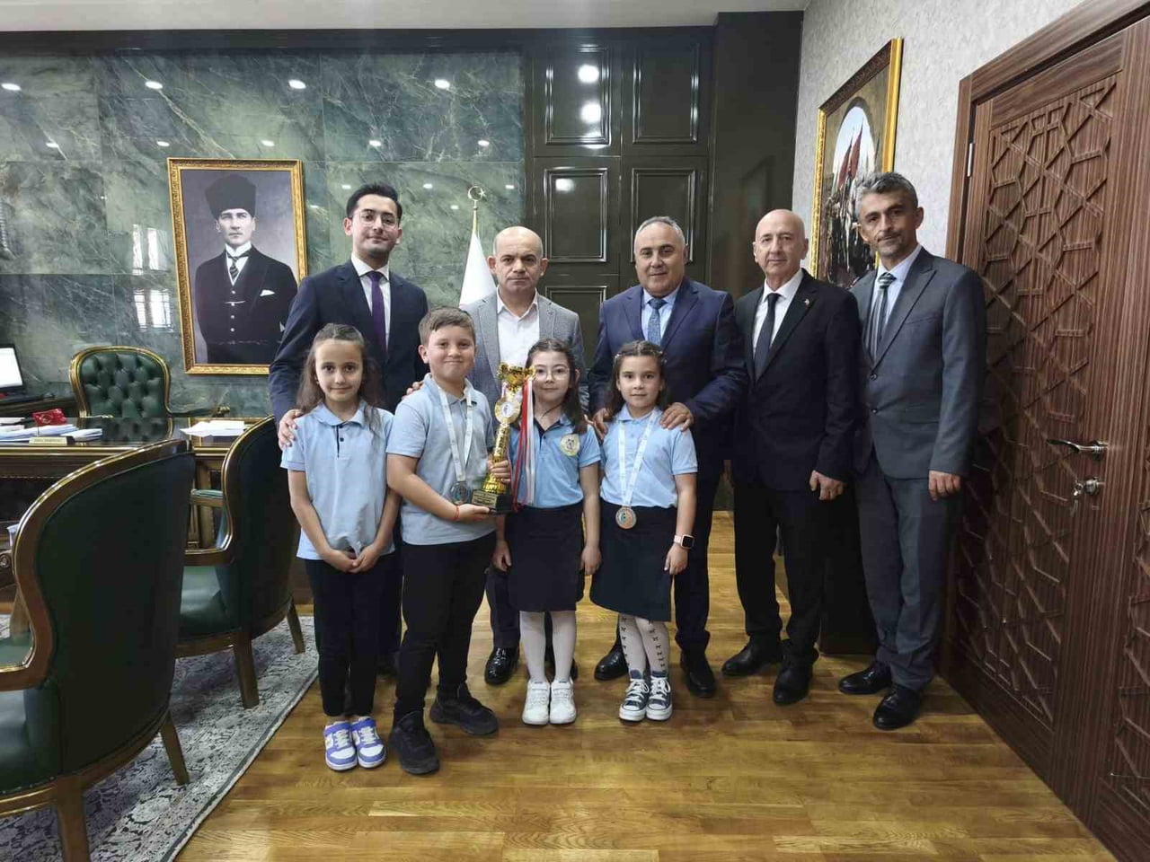 ÇAN CUMHURİYET İLKOKULU ÖĞRENCİLERİ AKIL ZEKA OYUNLARINDA TÜRKİYE FİNALLERİNE KATILDI