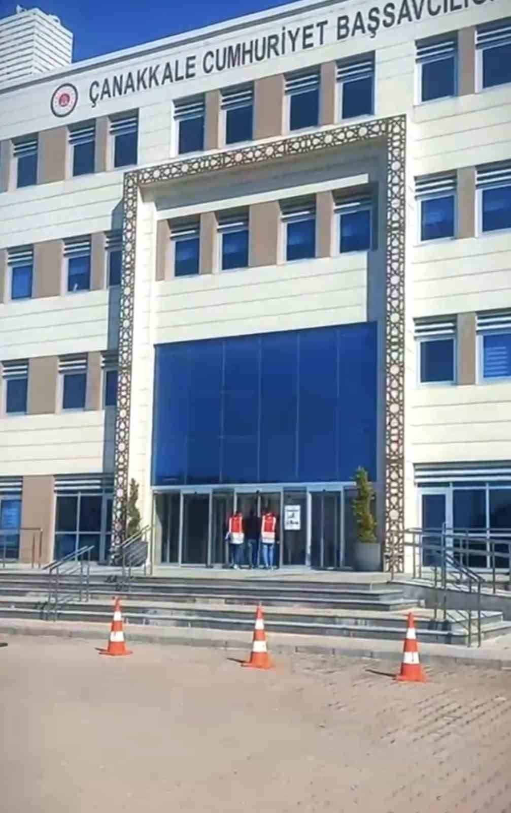 ÇANAKKALE’DE ‘GÖÇMEN KAÇAKÇILIĞI’ SUÇUNUN ENGELLENMESİ VE ORGANİZATÖRLERİN YAKALANMASINA YÖNELİK...