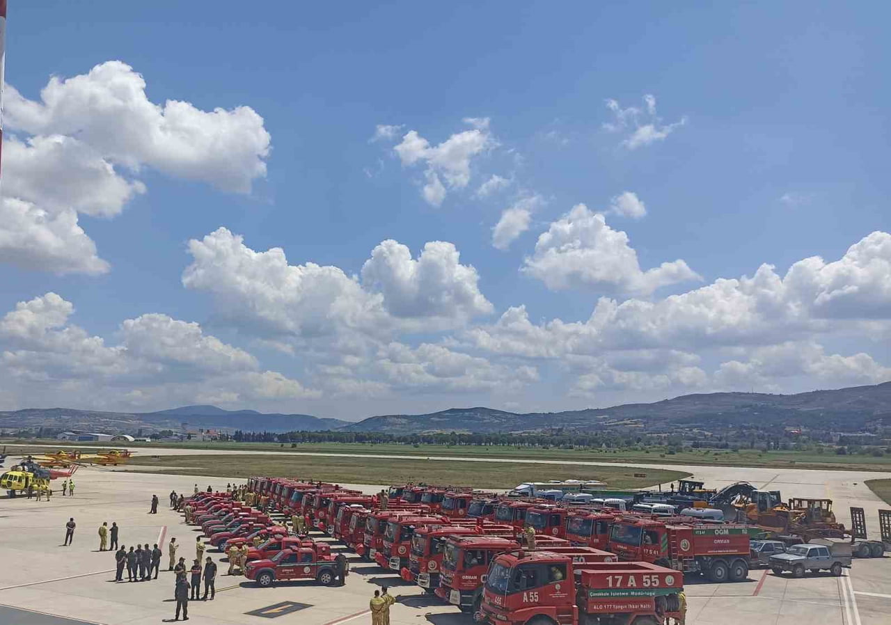 ÇANAKKALE HAVALİMANI’NDA ‘ORMAN YANGINLARIYLA MÜCADELE SEZON BAŞLANGIÇ TÖRENİ’...
