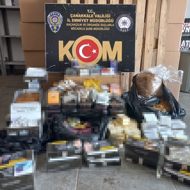 ÇANAKKALE İL EMNİYET MÜDÜRLÜĞÜ EKİPLERİNCE GERÇEKLEŞTİRİLEN HUZUR UYGULAMLARINDA 2 ŞÜPHELİ...