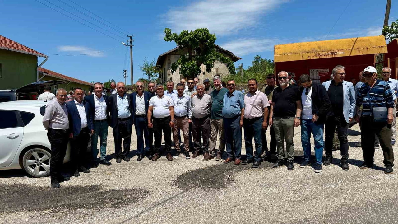 ÇANAKKALE’NİN ÇAN İLÇESİNE BAĞLI KEÇİAĞILI KÖYÜNDE DÜZENLENEN GELENEKSEL KÖY HAYRI 2 BİN KİŞİNİN...