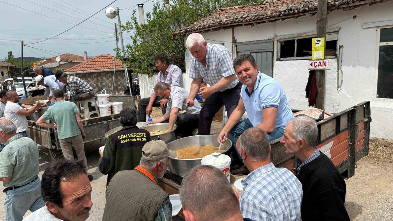 ÇANAKKALE’NİN ÇAN İLÇESİNE BAĞLI UZUNALAN KÖYÜNDE DÜZENLENEN GELENEKSEL ÇİFTÇİ BAYRAMI VE KÖY...