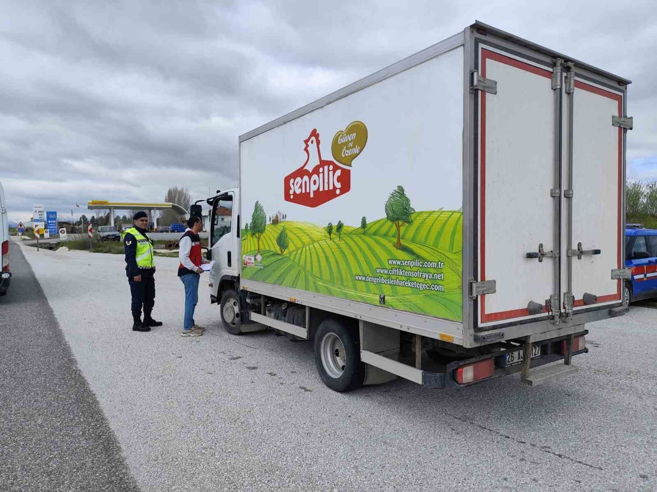 ÇAVDARHİSAR’DA YOL KONTROL FAALİYETLERİ