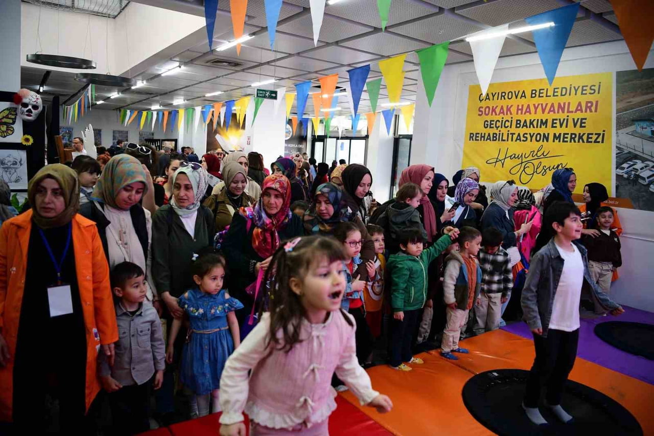 ÇAYIROVA'DA BU YIL 2'NCİSİ DÜZENLENEN BİLİM ŞENLİĞİ, 4 GÜN BOYUNCA DÜZENLENEN ETKİNLİKLER VE...