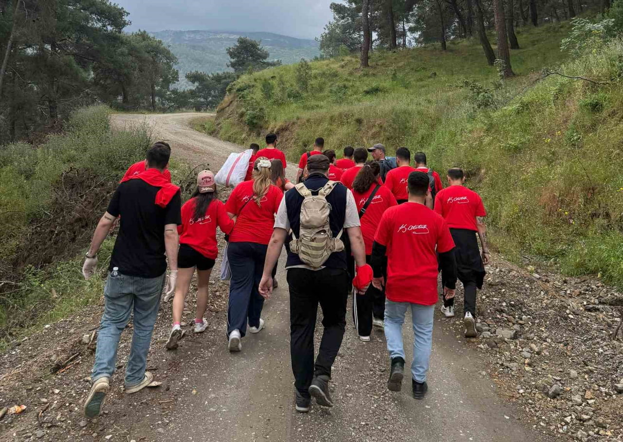 CHP MANİSA GENÇLİK KOLLARI’NIN 19 MAYIS HAFTASI KAPSAMINDA DÜZENLEDİĞİ DOĞA YÜRÜYÜŞÜ VE ÇEVRE...