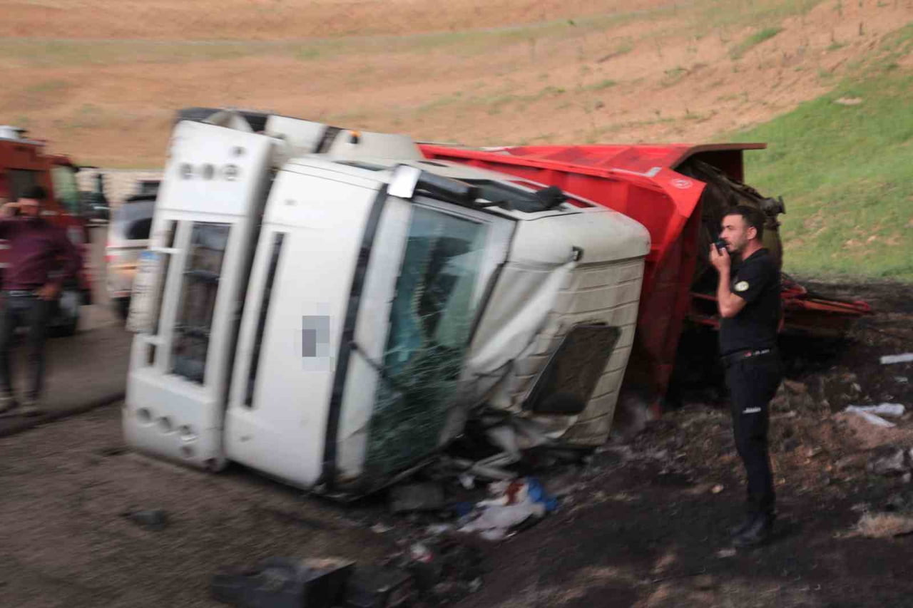 CİZRE’DE BİR GÜN ARAYLA AYNI YERDE YAŞANAN VE 1 KİŞİNİN YANARAK HAYATINI KAYBETTİĞİ 2 KİŞİNİN...