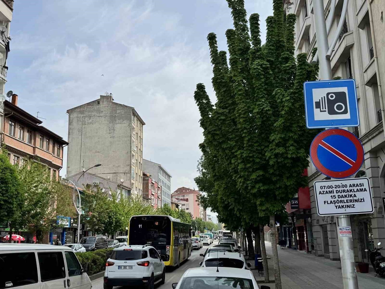 ÇORUM BELEDİYESİ, ŞEHİR MERKEZİNDEKİ TRAFİK VE PARK YOĞUNLUĞUNUN AZALTILMASINA YÖNELİK BELİRLİ...