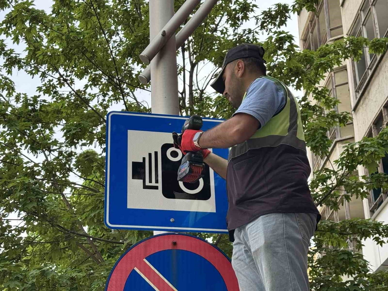 ÇORUM BELEDİYESİ, ŞEHİR MERKEZİNDEKİ TRAFİK VE PARK YOĞUNLUĞUNUN AZALTILMASINA YÖNELİK BELİRLİ...