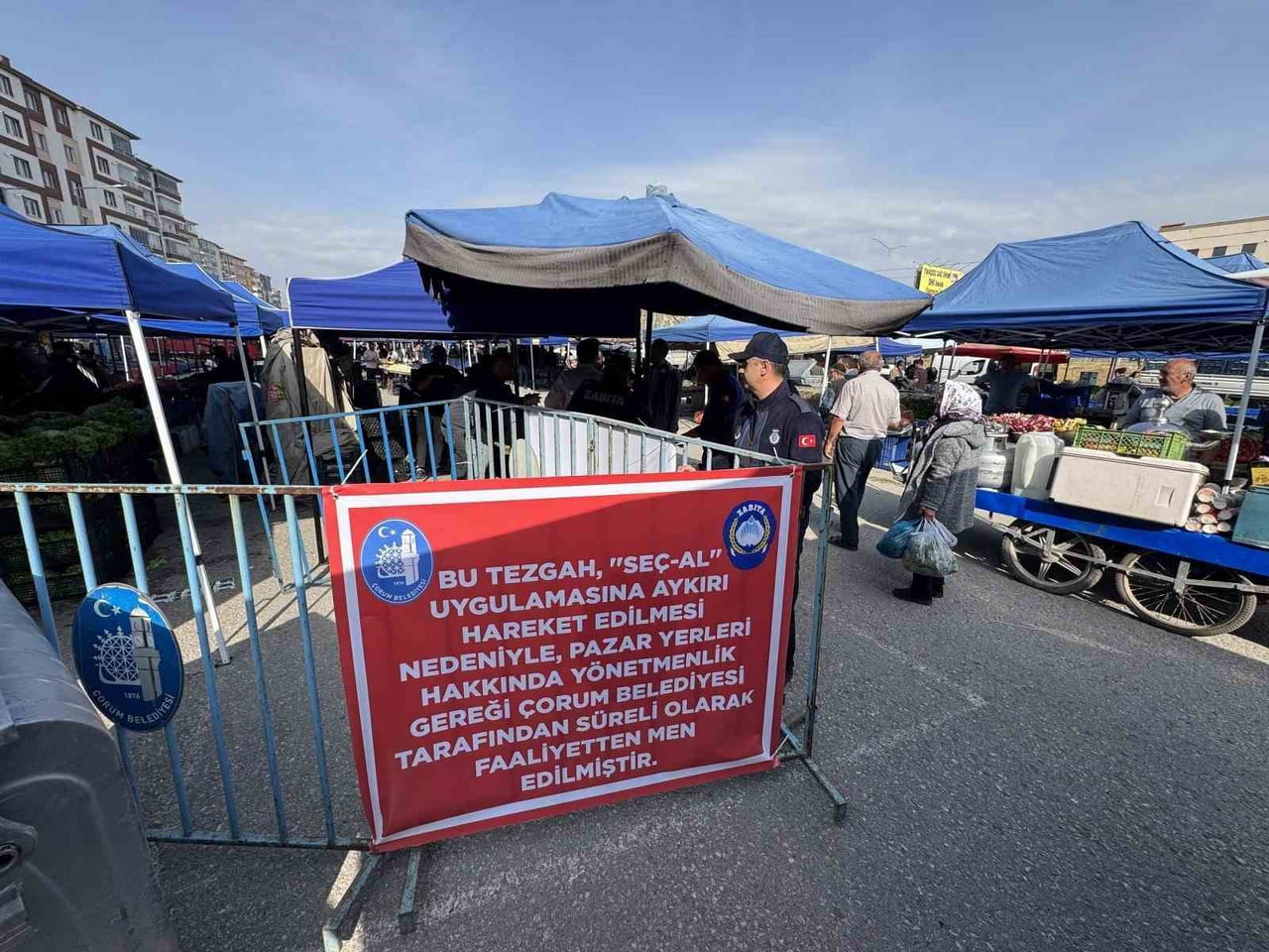 ÇORUM’DA "SEÇ-AL" UYGULAMASINA HAREKET EDEREK VATANDAŞIN TEZGAHTAKİ ÜRÜNLERİ SEÇMESİNE İZİN...