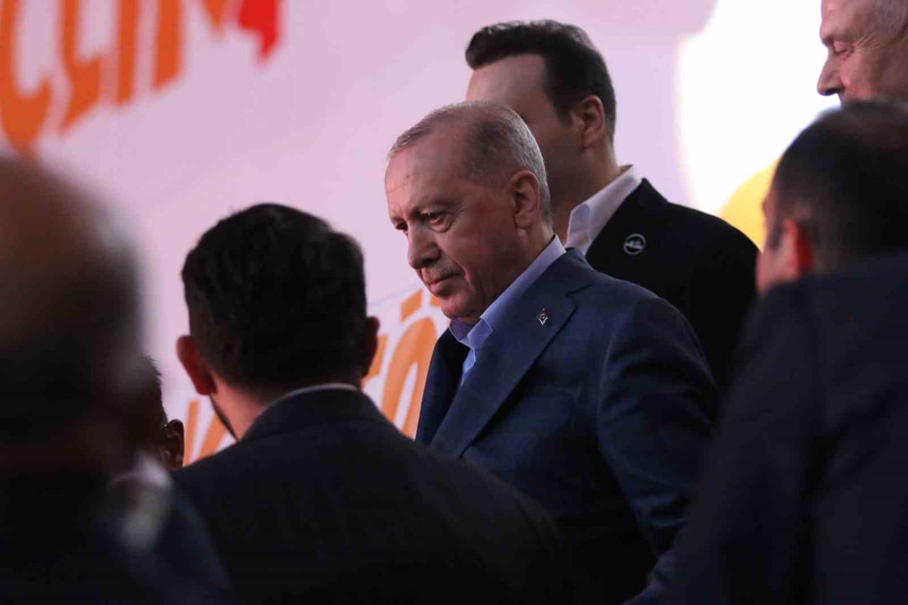 CUMHURBAŞKANI ERDOĞAN, AK PARTİ GENÇLİK KOLLARI TARAFINDAN KOCAELİ STADYUMU'NDA ONBİNLERCE GENCİN...