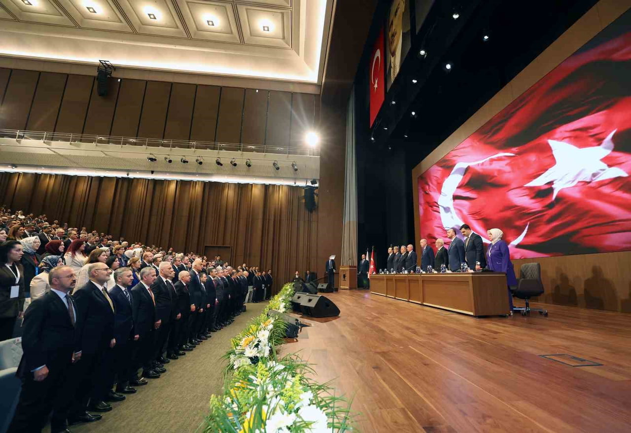 CUMHURBAŞKANI ERDOĞAN, AK PARTİ KONGRE MERKEZİ'NDE DÜZENLENEN PARTİSİNİN GENİŞLETİLMİŞ İL...