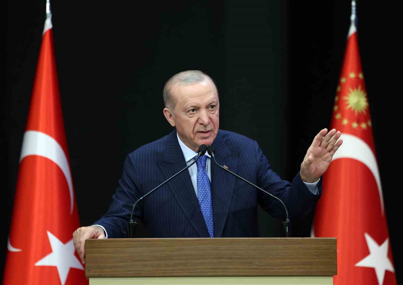 CUMHURBAŞKANI ERDOĞAN, AK PARTİ KONGRE MERKEZİ'NDE DÜZENLENEN PARTİSİNİN GENİŞLETİLMİŞ İL...