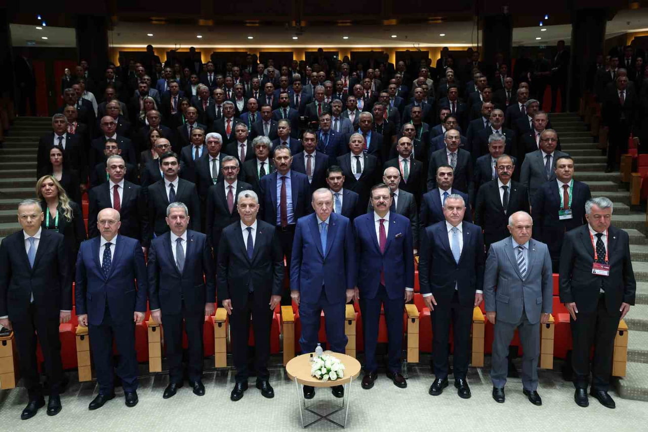 CUMHURBAŞKANI ERDOĞAN, TÜRKİYE ODALAR VE BORSALAR BİRLİĞİ (TOBB) 2026 YILI HİZMET ŞEREF BELGESİ VE...