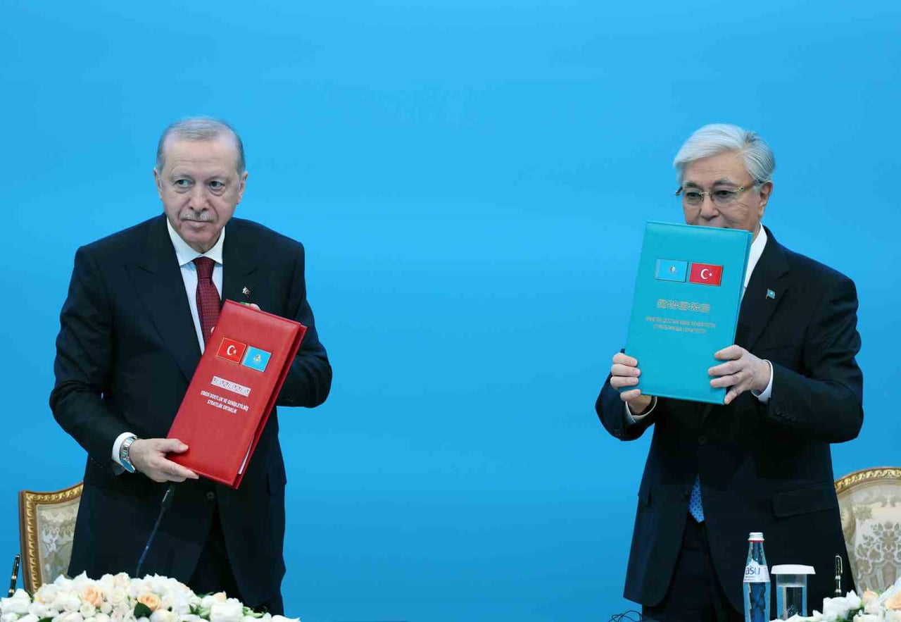 CUMHURBAŞKANI RECEP TAYYİP ERDOĞAN'IN ASTANA ZİYARETİ ÇERÇEVESİNDE TÜRKİYE İLE KAZAKİSTAN ARASINDA...