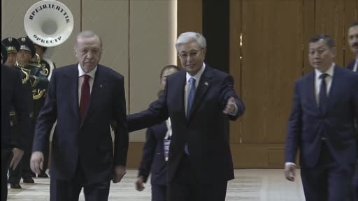 Cumhurbaşkanı Recep Tayyip Erdoğan, Kazakistan’ın başkenti Astana’daki Bağımsızlık Sarayı’nda...