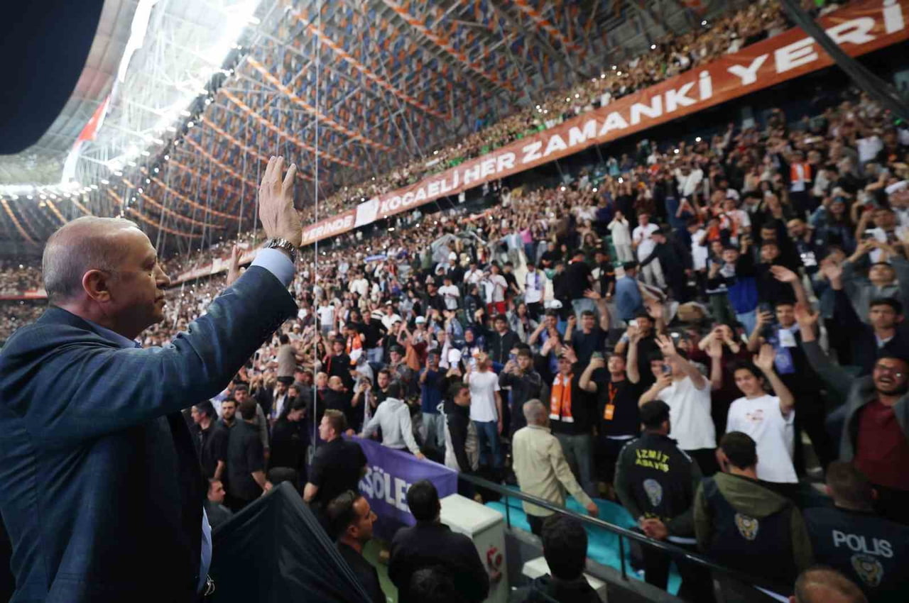 CUMHURBAŞKANI RECEP TAYYİP ERDOĞAN TARAFINDAN "GENÇLİĞİN BAŞKENTİ" İLAN EDİLEN KOCAELİ, 300...