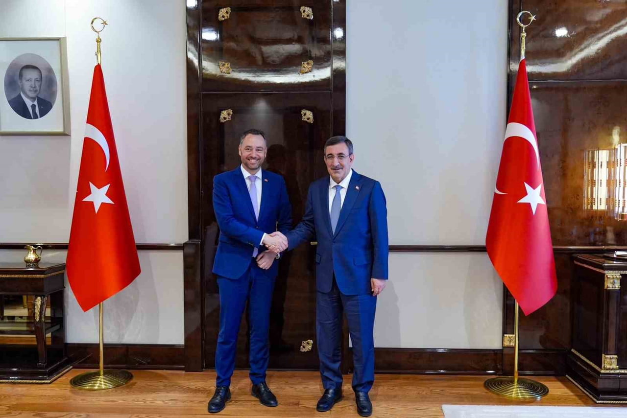 CUMHURBAŞKANI YARDIMCISI CEVDET YILMAZ, "2025 YILINDA 9,2 MİLYAR DOLARA ULAŞAN TİCARET HACMİMİZİ...