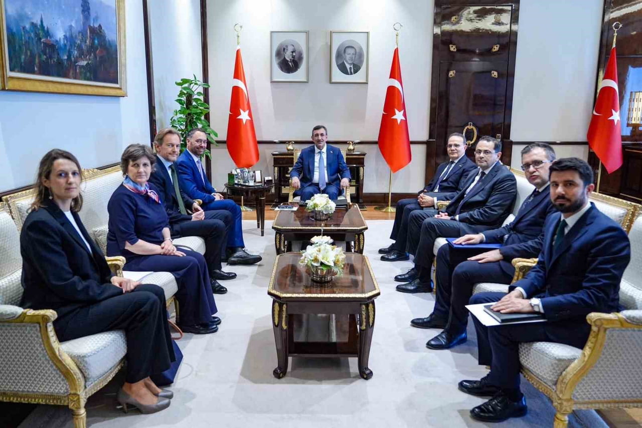 CUMHURBAŞKANI YARDIMCISI CEVDET YILMAZ, "2025 YILINDA 9,2 MİLYAR DOLARA ULAŞAN TİCARET HACMİMİZİ...